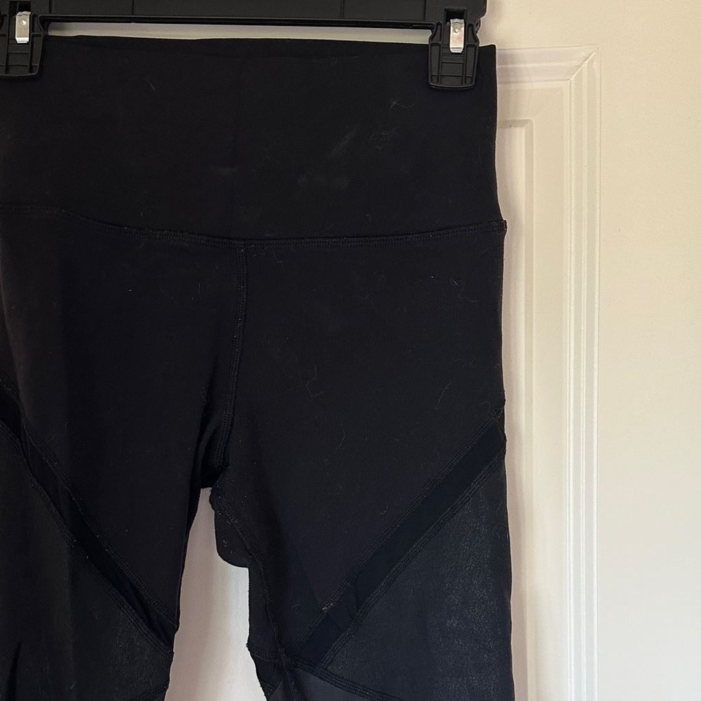alo black mesh detail yoga pants leggings